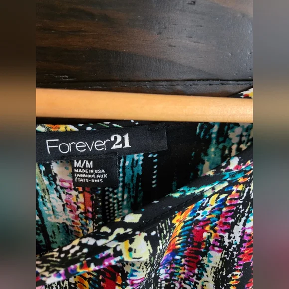 Colorful Print Top - Picture 3 of 6